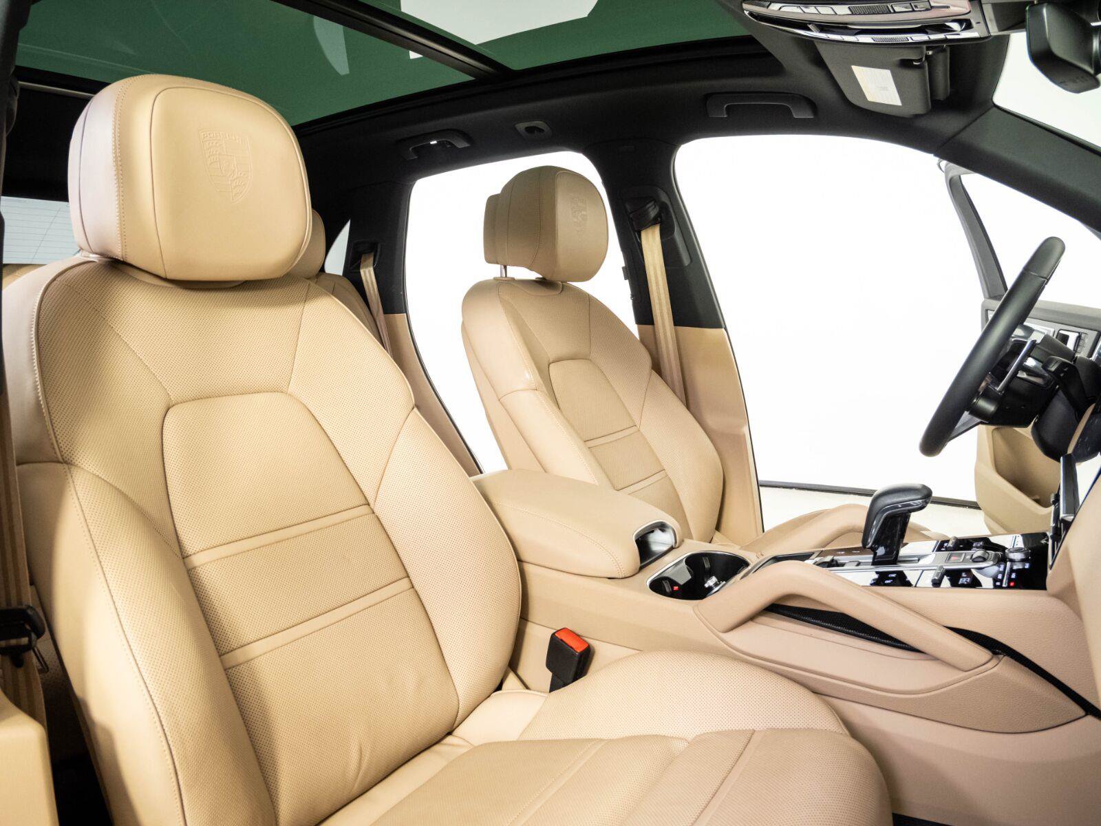 Certified 2023 Porsche Cayenne Platinum Edition AWD/4WD image 23