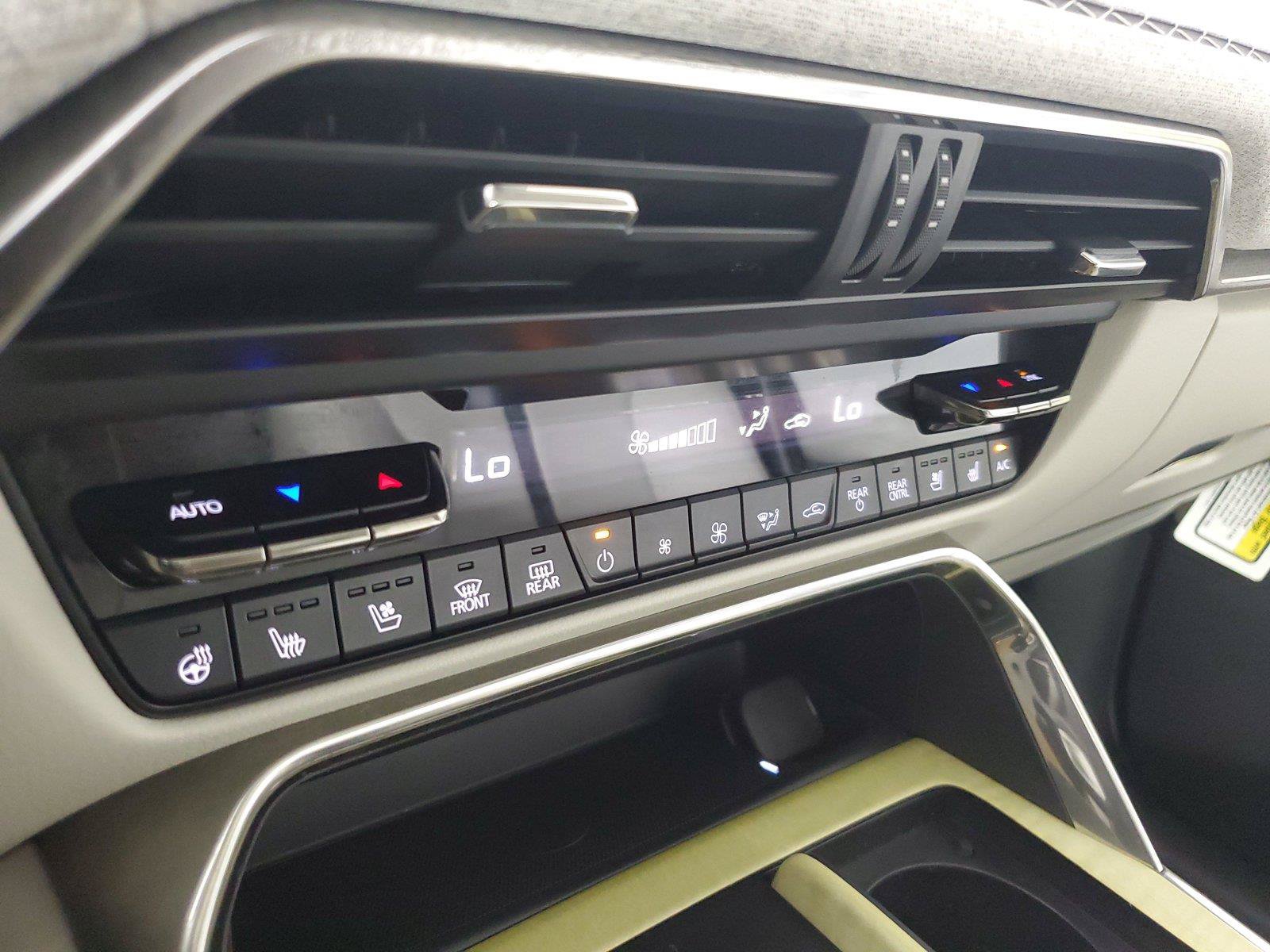 Certified 2025 MAZDA CX-90 3.3 Turbo S w/ Premium Plus AWD/4WD image 29