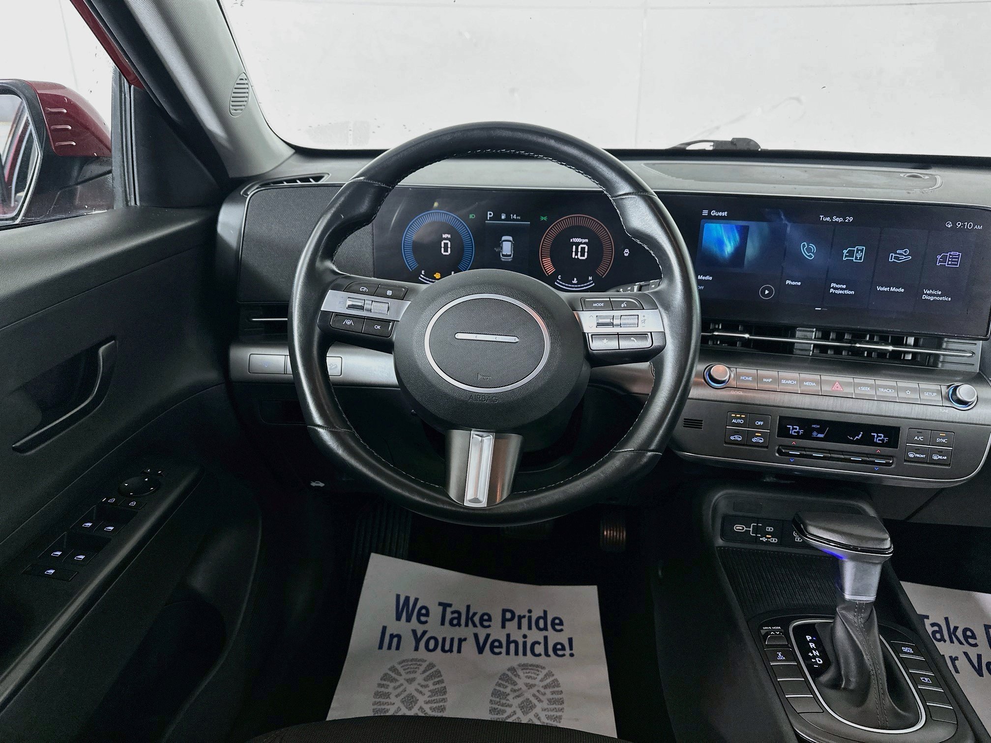 Certified 2025 Hyundai Kona SEL AWD/4WD image 21