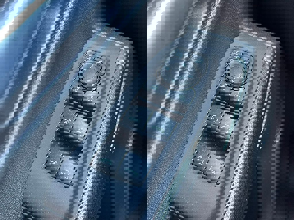 Used 2021 GMC Sierra 1500 AT4 w/ AT4 Value Package image 28