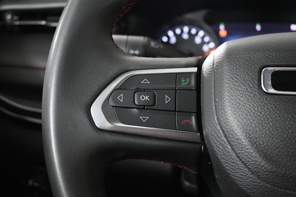 Used 2024 Jeep Compass Trailhawk AWD/4WD image 33