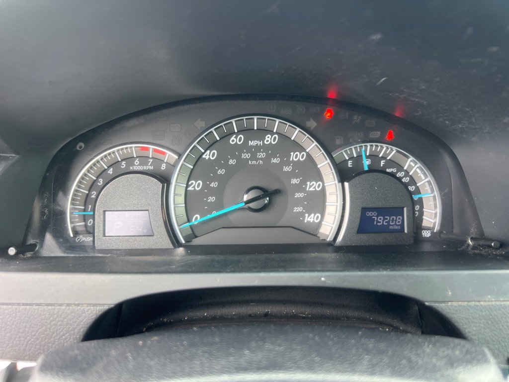 Used 2014 Toyota Camry SE FWD image 28