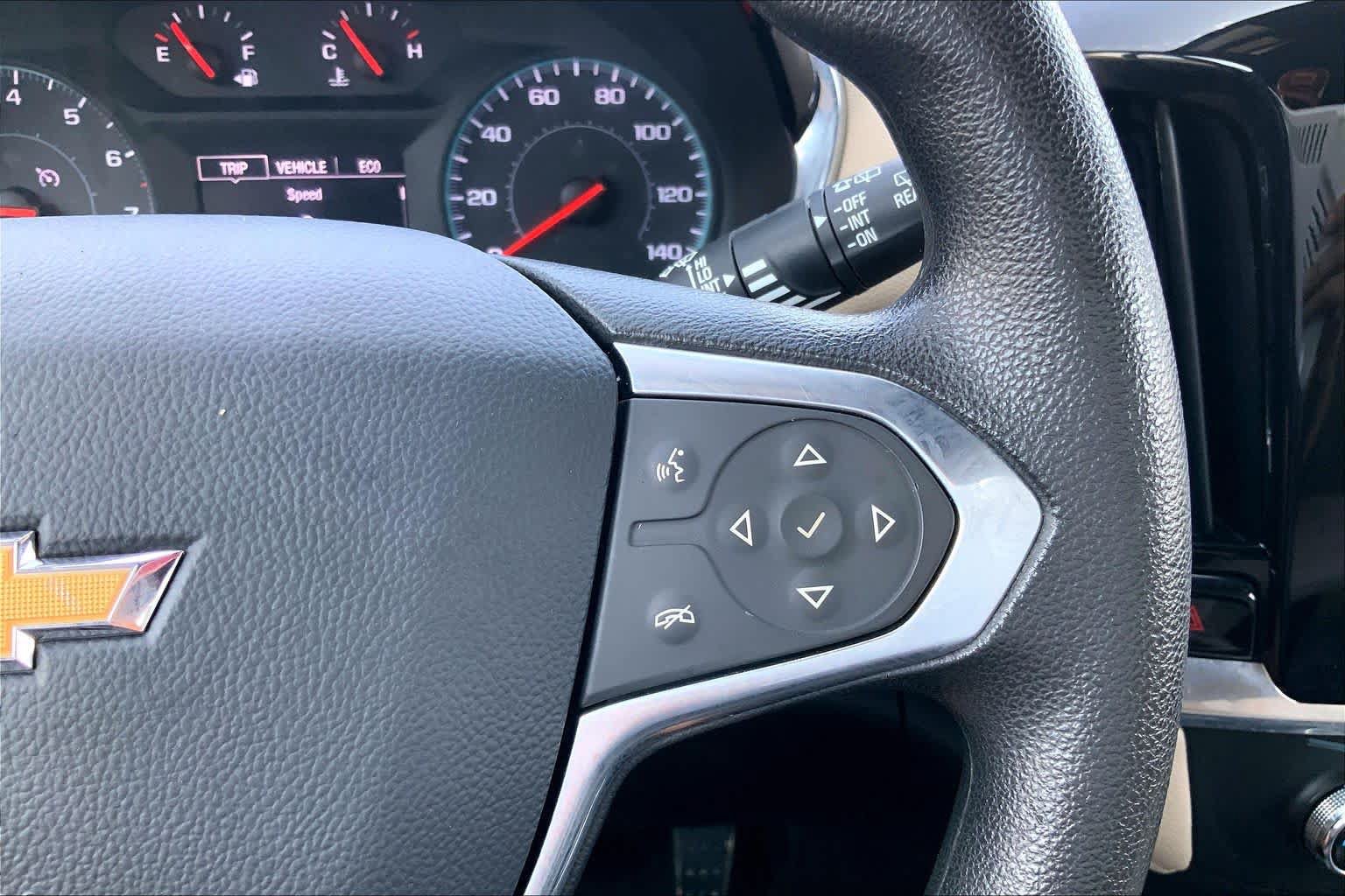 Used 2023 Chevrolet Traverse LS w/ Safety Package FWD image 25