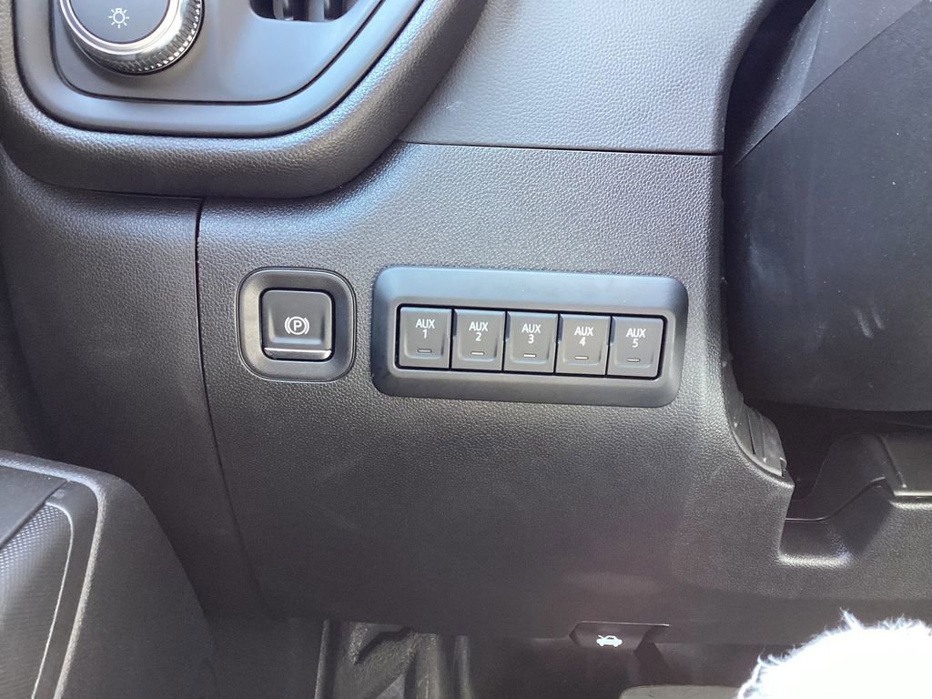 New 2025 GMC Sierra 3500 Pro w/ Convenience Package AWD/4WD image 28