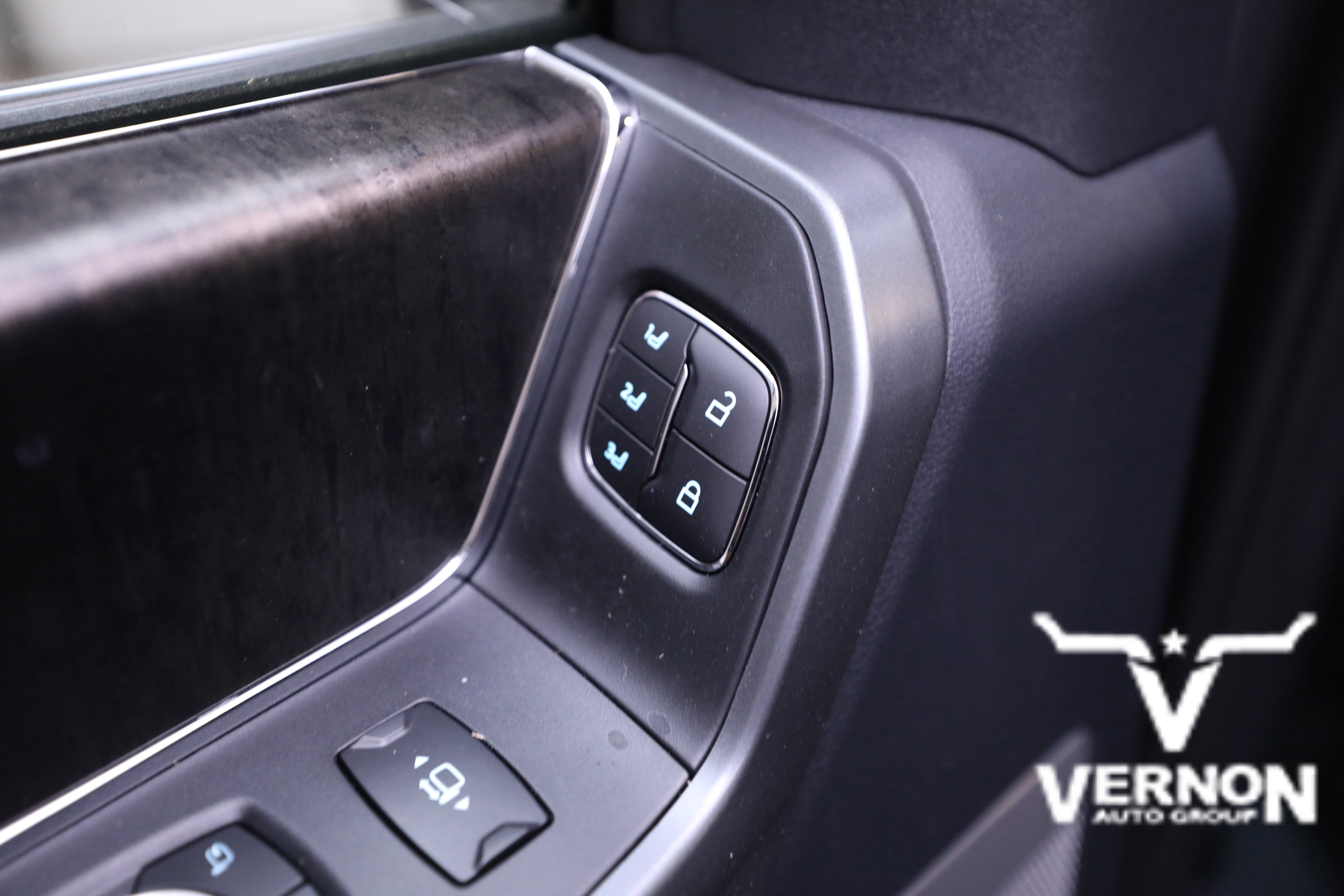 New 2026 Ford F250 Lariat w/ Chrome Package image 17