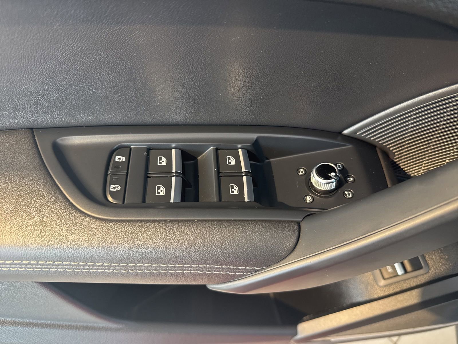 Used 2024 Audi Q5 2.0T Premium Plus image 19