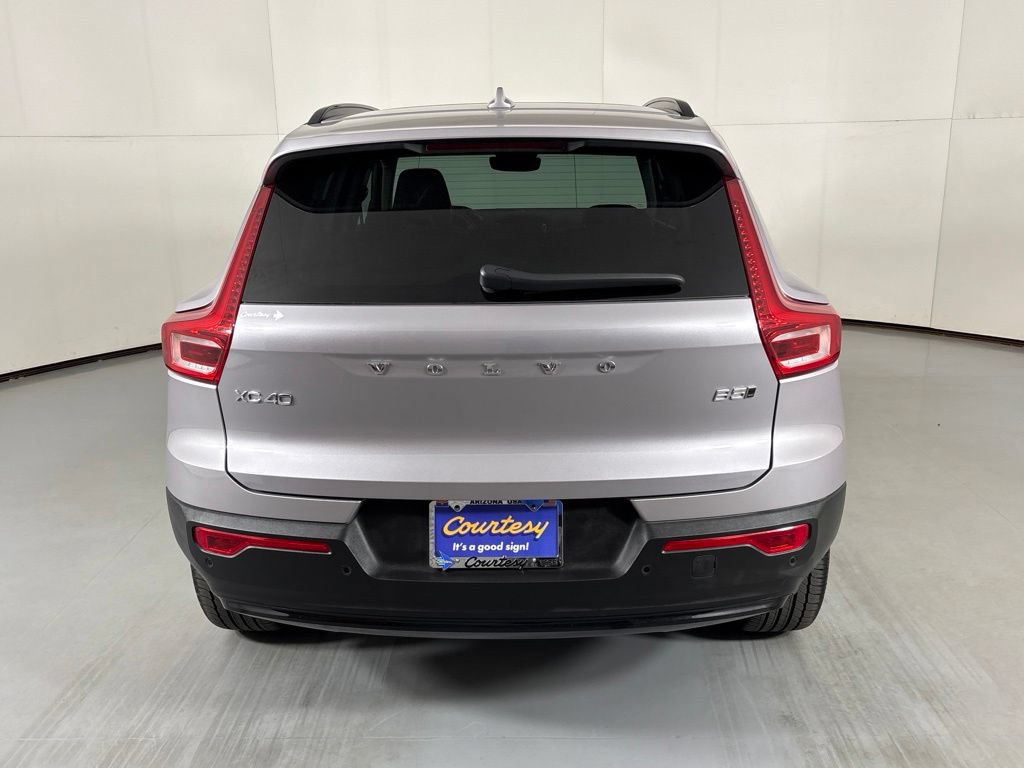 Used 2026 Volvo XC40 B5 Plus AWD/4WD image 7