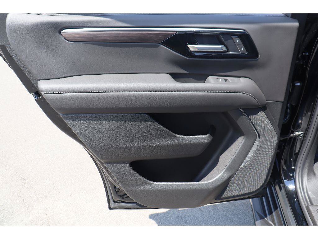 New 2026 Chevrolet Tahoe 4WD image 25