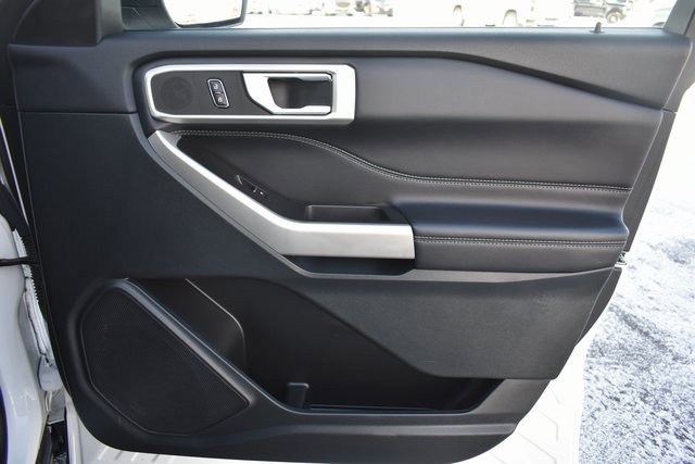 Used 2023 Ford Explorer XLT w/ Equipment Group 202A image 46