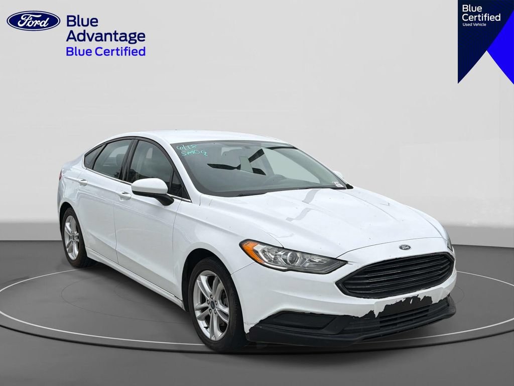 Used 2018 Ford Fusion SE w/ Fusion SE Technology Package FWD image 7