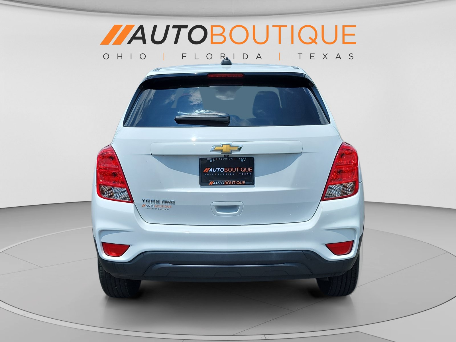Used 2020 Chevrolet Trax LS w/ Fleet Convenience Package AWD/4WD image 4