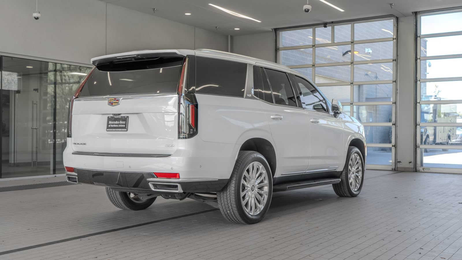 Used 2024 Cadillac Escalade Premium Luxury AWD/4WD image 29