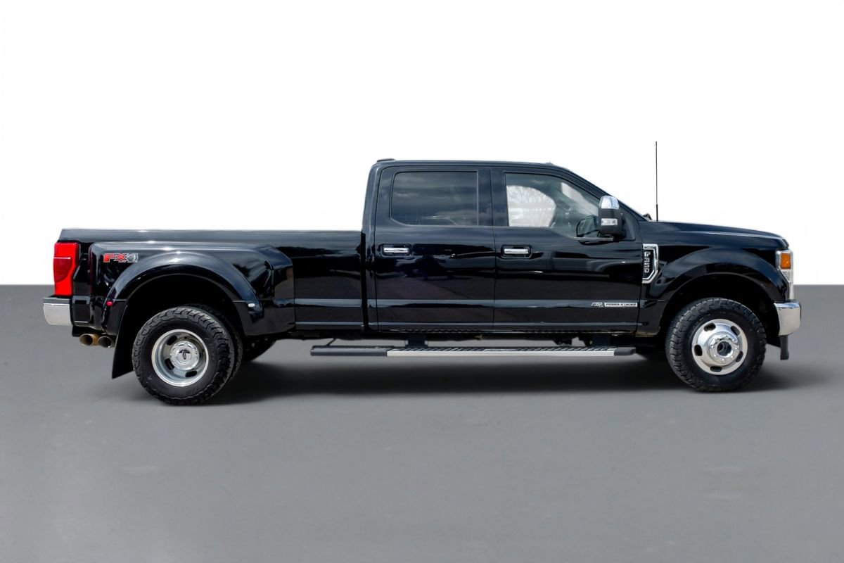 Used 2022 Ford F350 XLT w/ XLT Premium Package AWD/4WD image 5