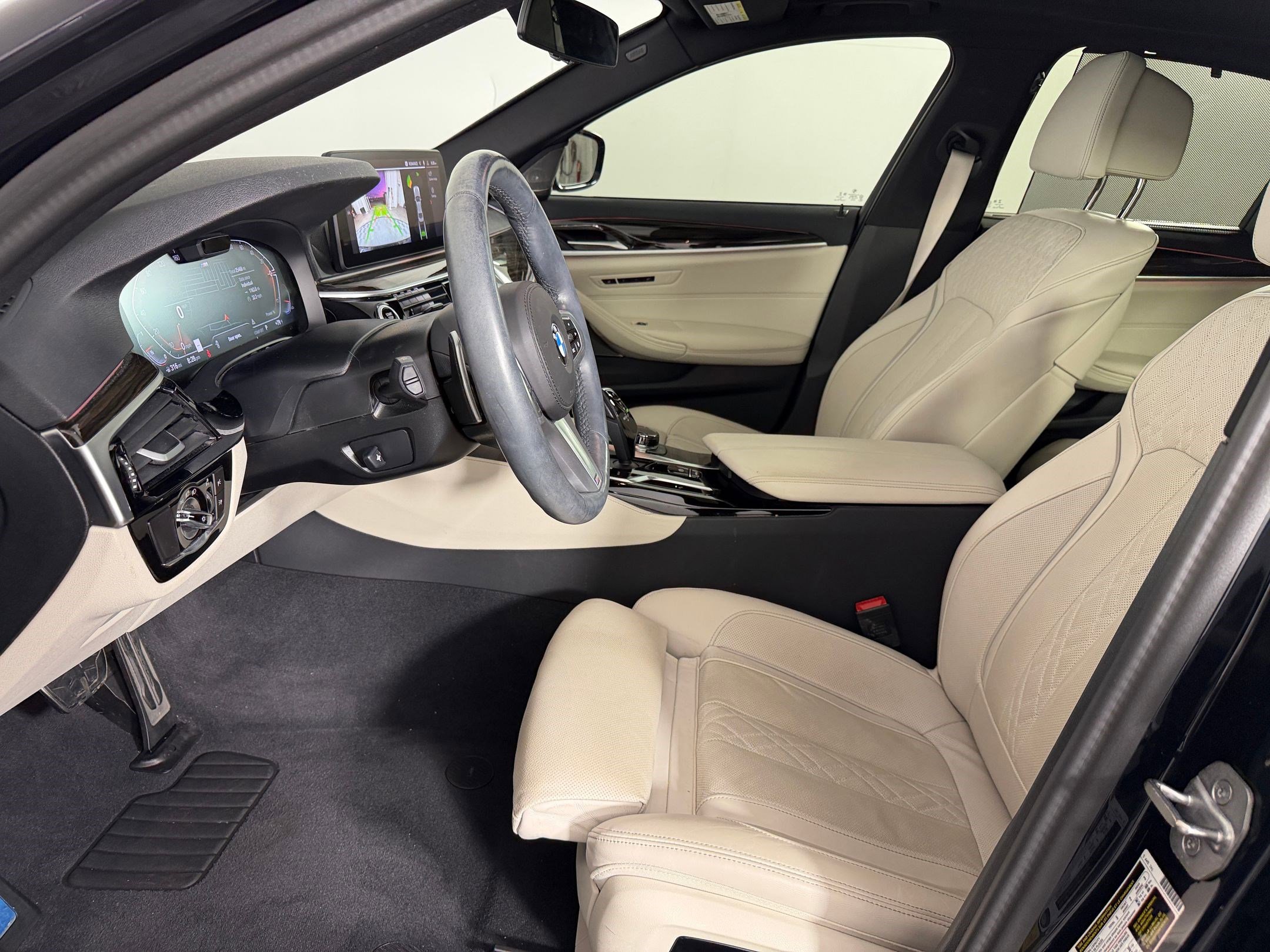 Certified 2023 BMW 540i w/ Executive Package RWD image 5