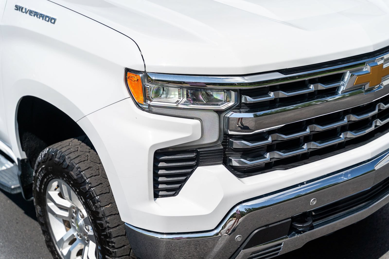 Used 2022 Chevrolet Silverado 1500 LTZ AWD/4WD image 10