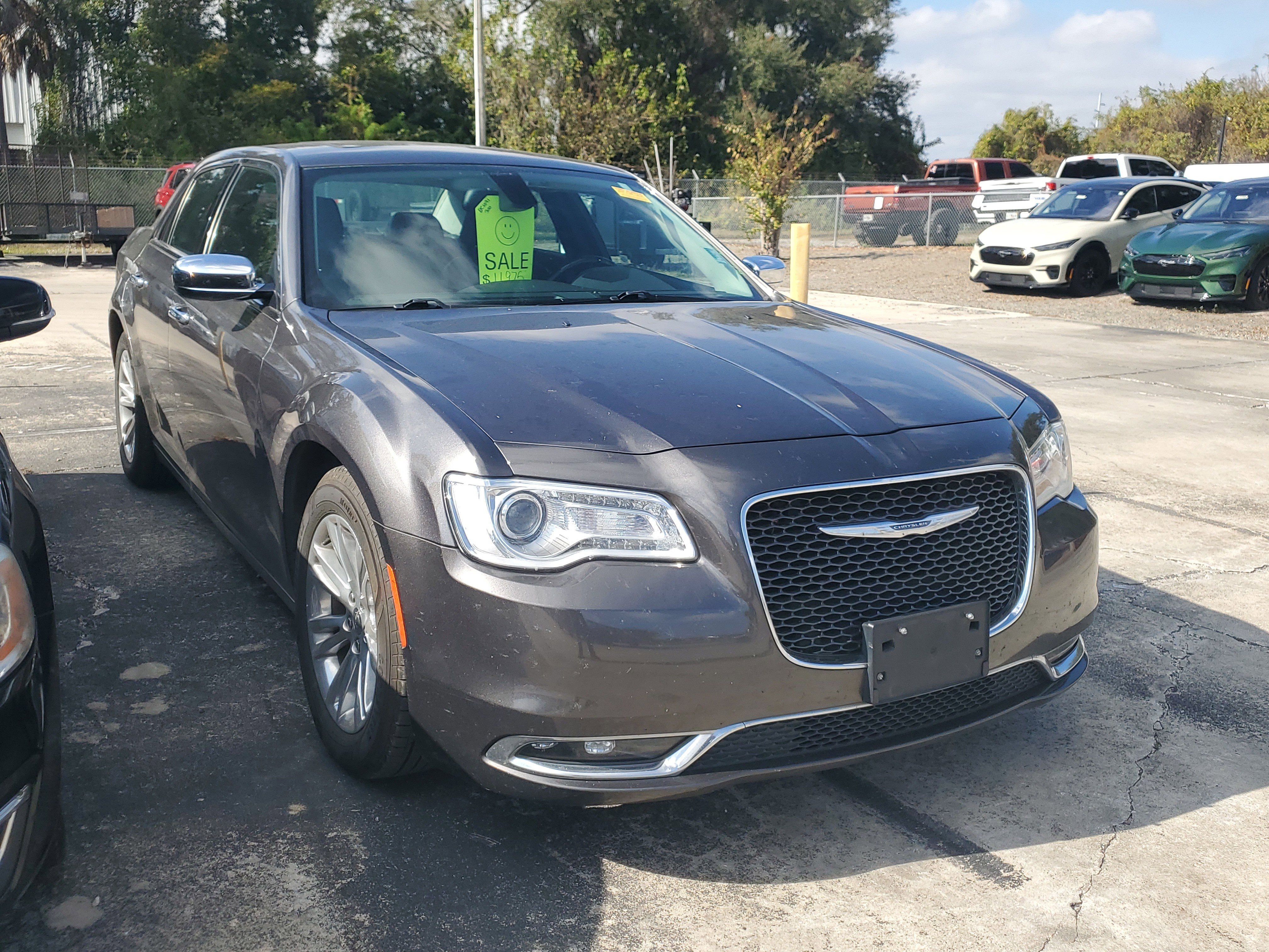 Used 2016 Chrysler 300 C image 6