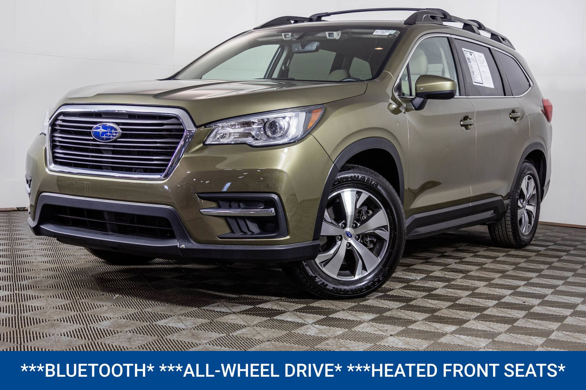 Used 2022 Subaru Ascent Premium w/ Convenience Package image 2