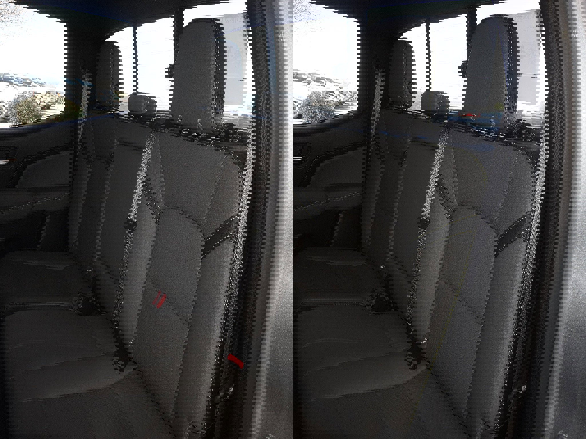 Used 2025 Chevrolet Colorado ZR2 w/ Technology Package image 38