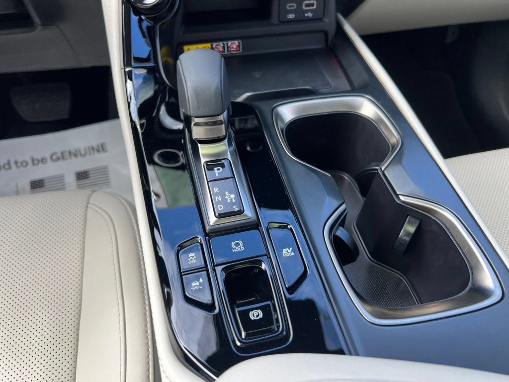 Used 2025 Lexus NX 350h AWD w/ Accessory Package (K3) image 28