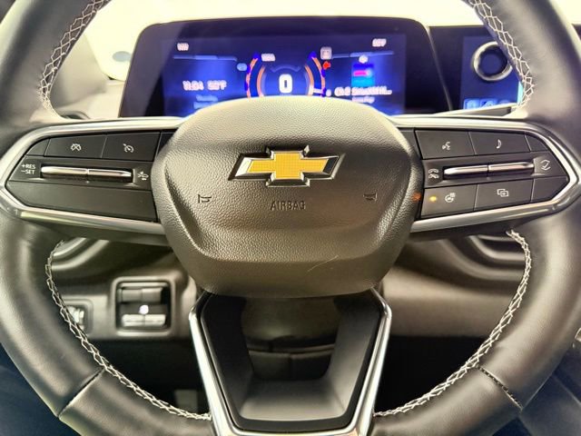 Used 2025 Chevrolet Silverado EV LT image 40