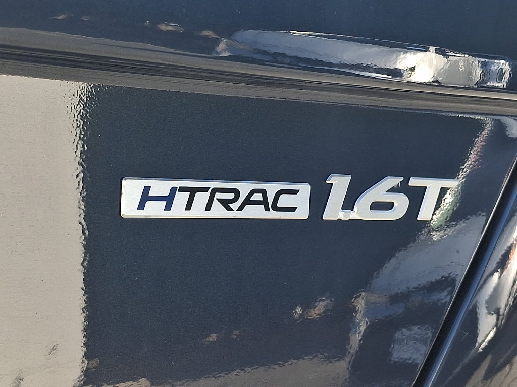 Used 2024 Hyundai Kona Limited AWD/4WD image 36