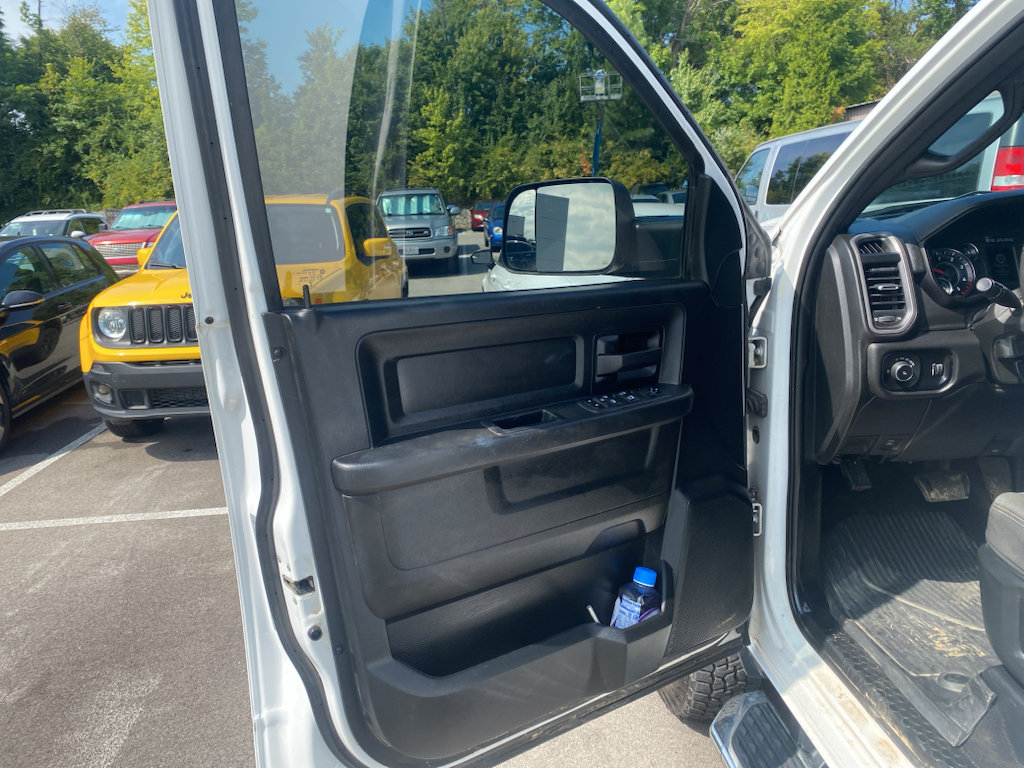 Used 2022 RAM 3500 Tradesman AWD/4WD image 11