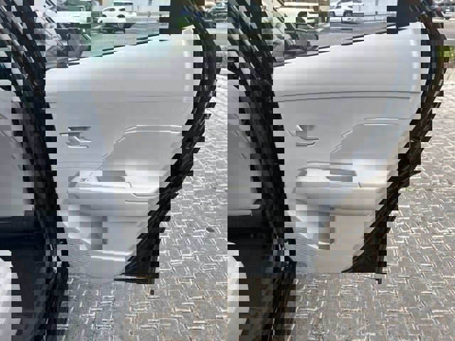 New 2026 Hyundai Kona SE image 21