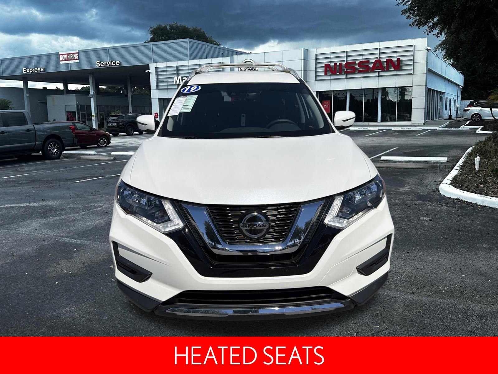 Used 2019 Nissan Rogue SV image 10