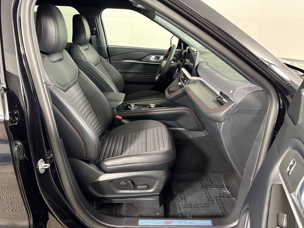 New 2026 Ford Explorer ST-Line RWD image 5