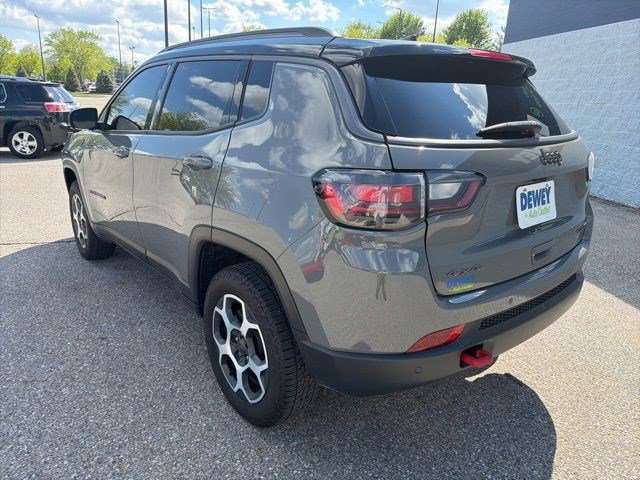 Used 2022 Jeep Compass Trailhawk w/ Trailhawk Elite Group AWD/4WD image 3