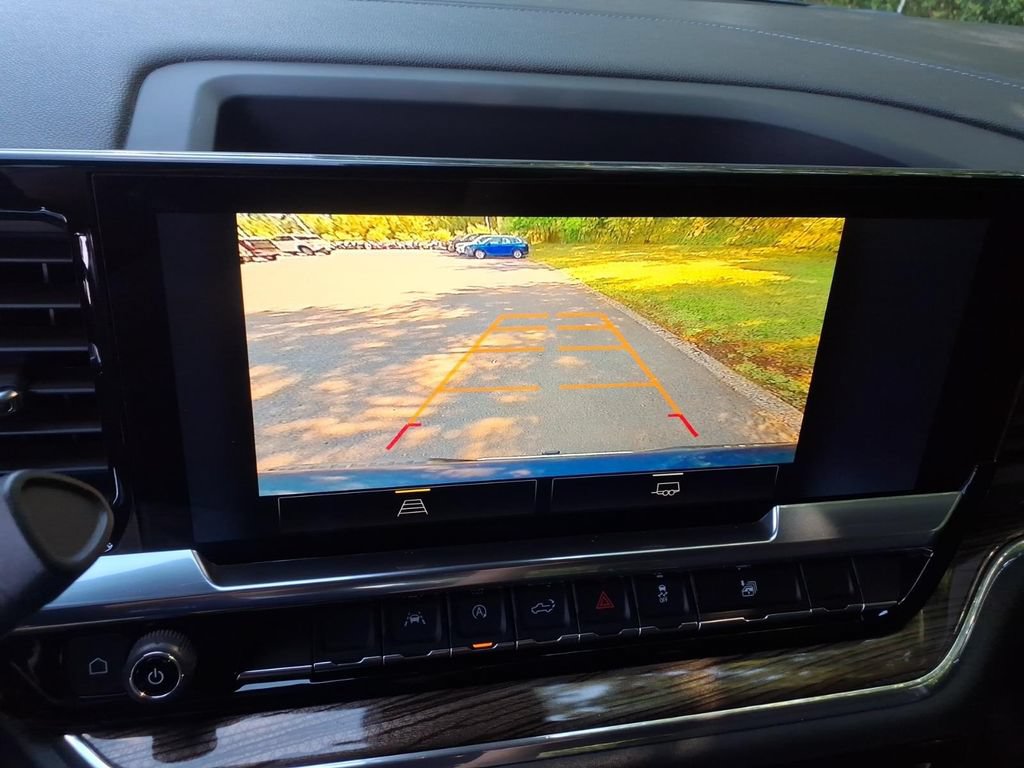 Certified 2024 Chevrolet Silverado 1500 LT AWD/4WD image 24