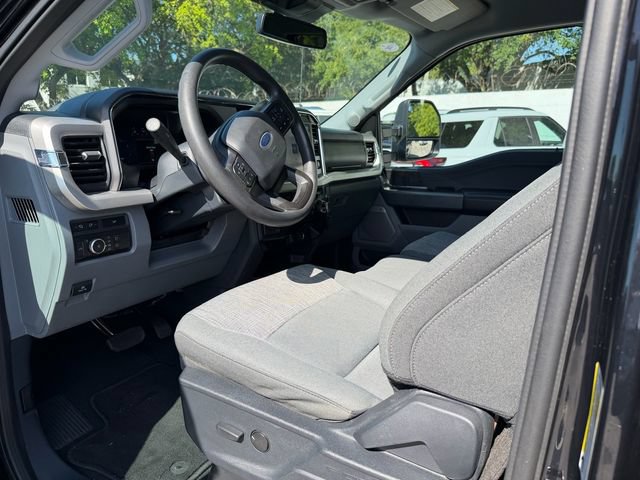 Used 2023 Ford F250 XLT w/ Black Appearance Package AWD/4WD image 13