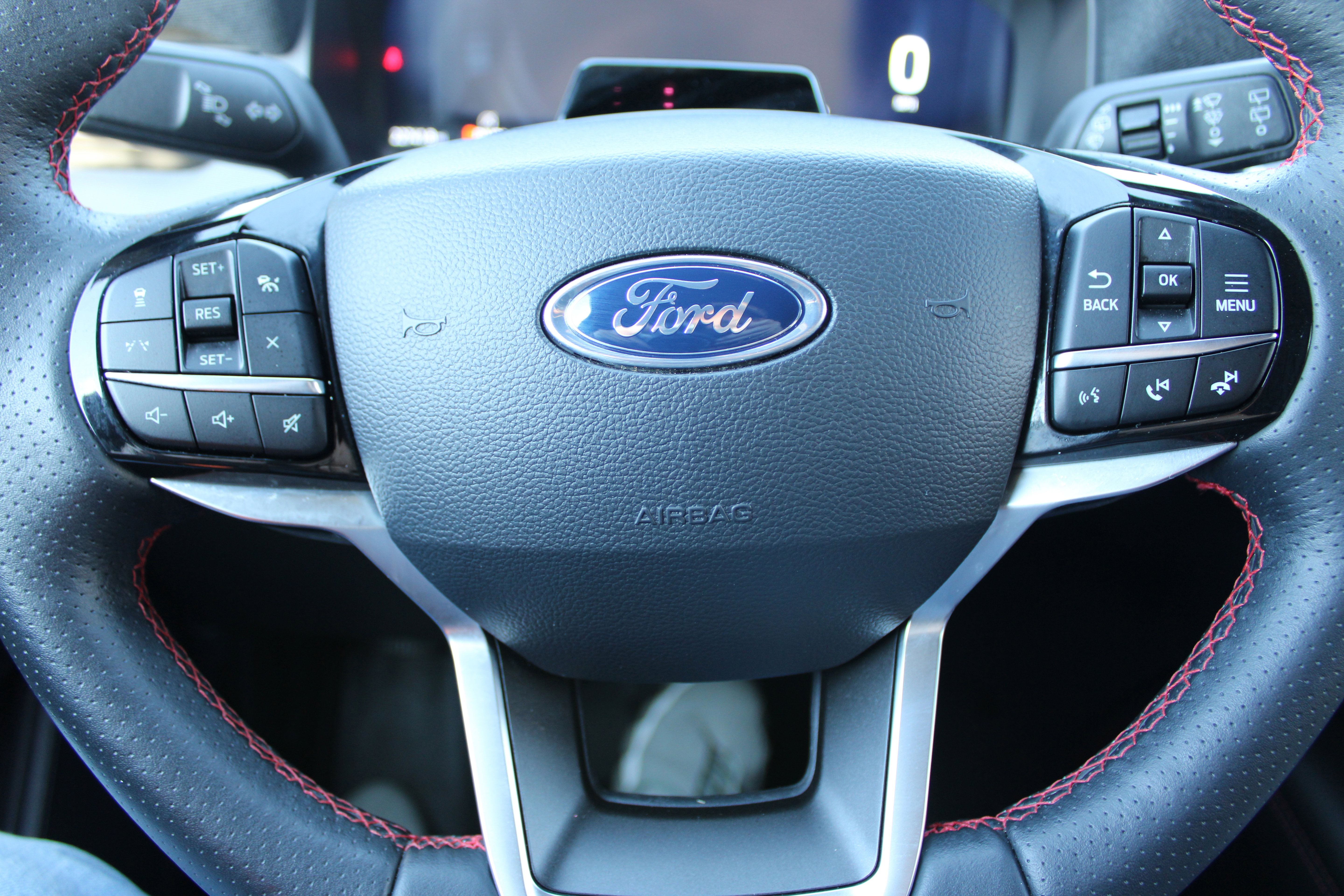 Used 2025 Ford Explorer ST-Line w/ Premium Package image 19