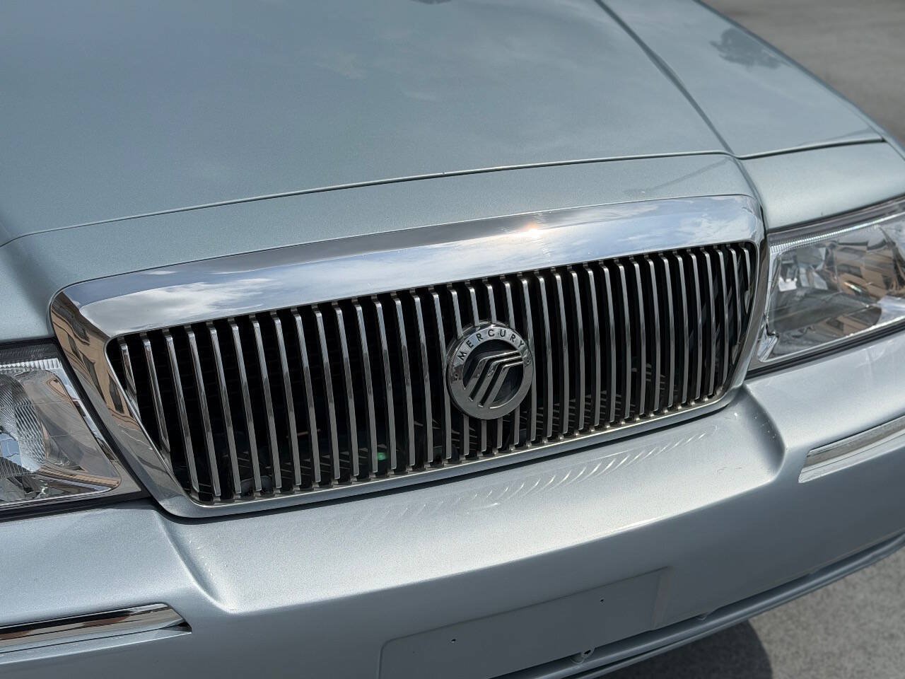Used 2004 Mercury Grand Marquis LS RWD image 21