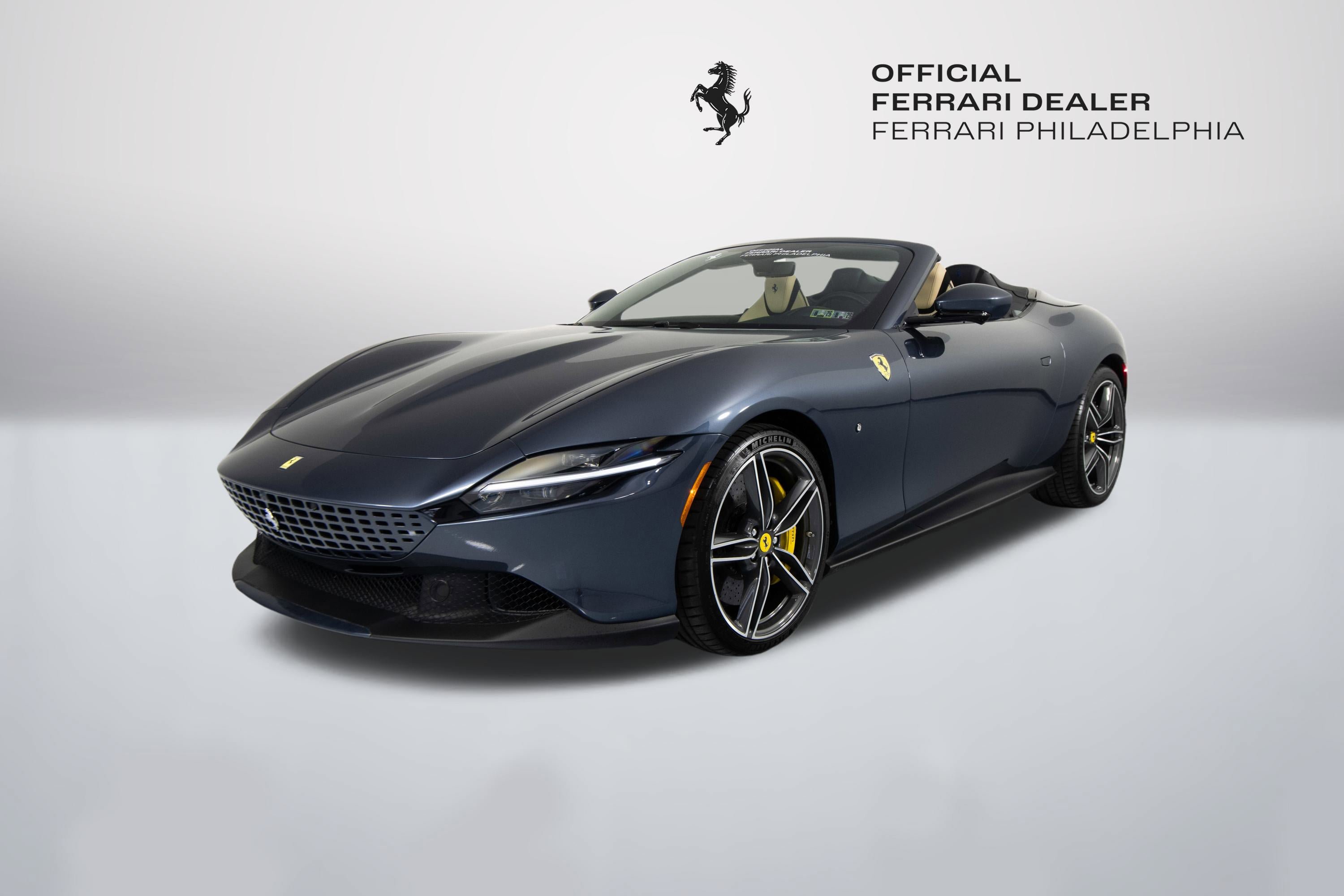 Certified 2025 Ferrari Roma Spider RWD image 3
