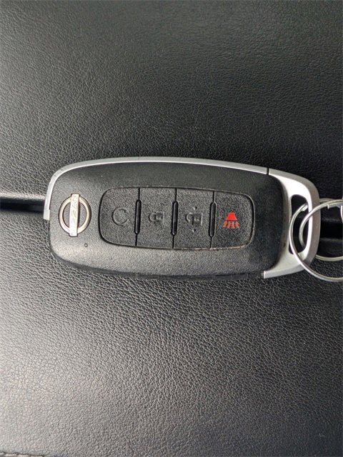 Used 2023 Nissan Rogue SV image 22