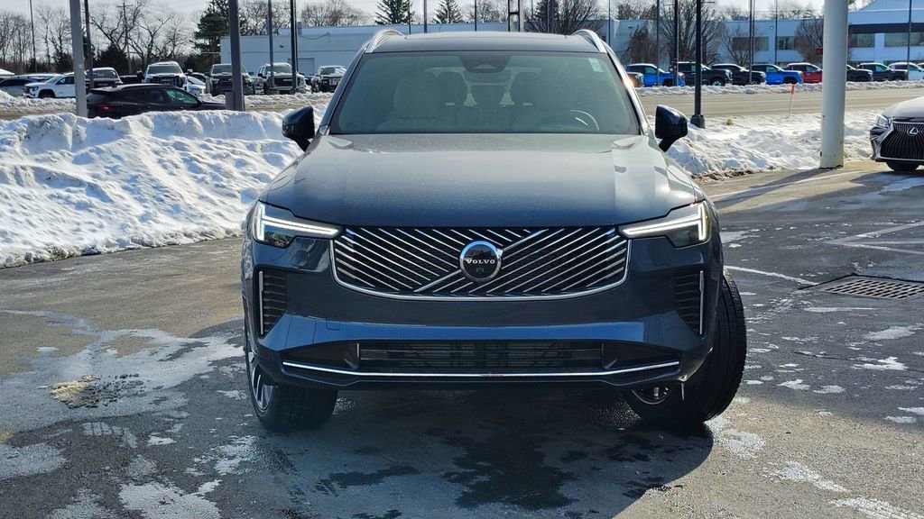 New 2026 Volvo XC90 B6 Plus w/ Protection Package Premier image 34
