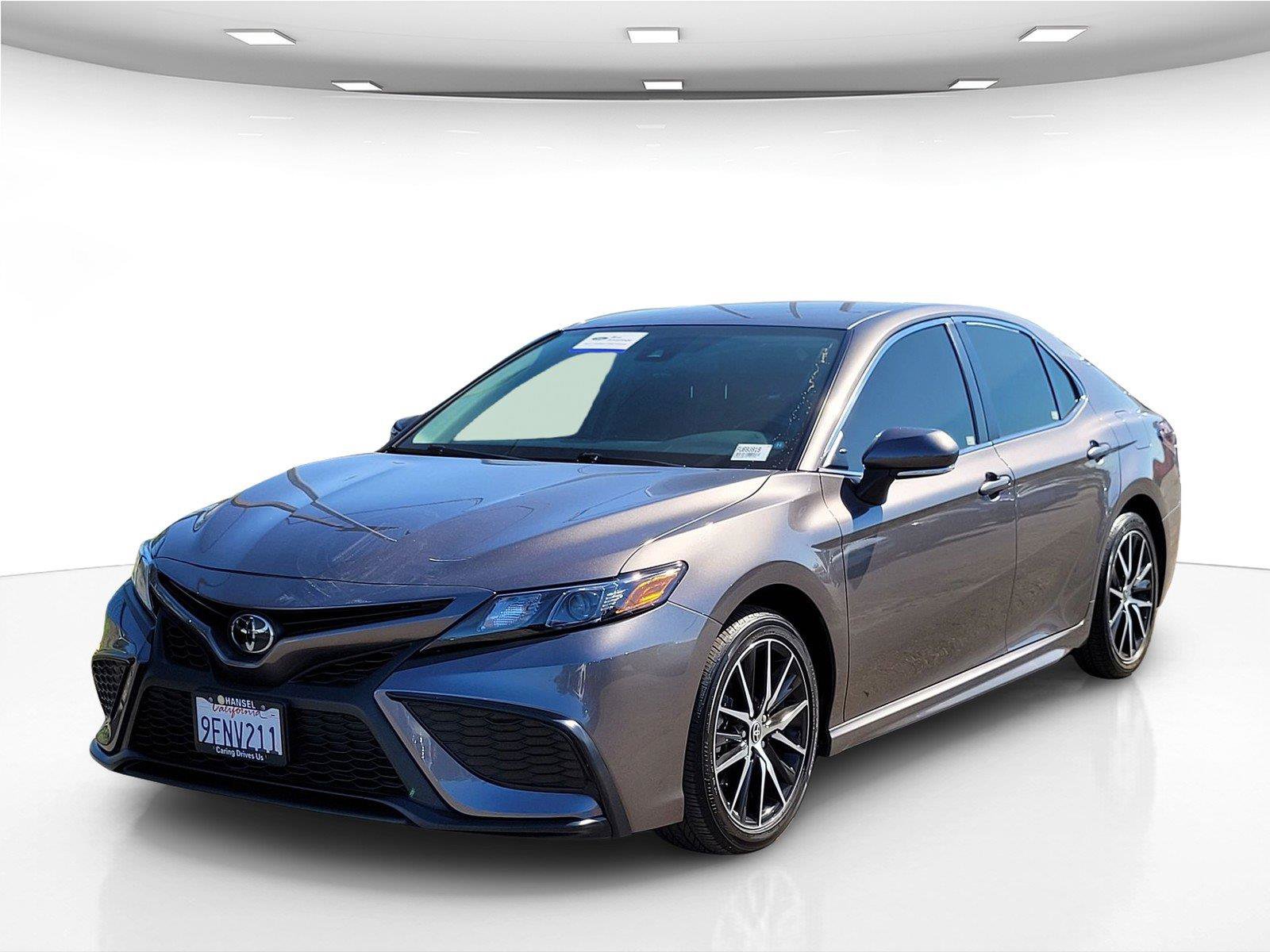 Used 2023 Toyota Camry SE FWD image 10