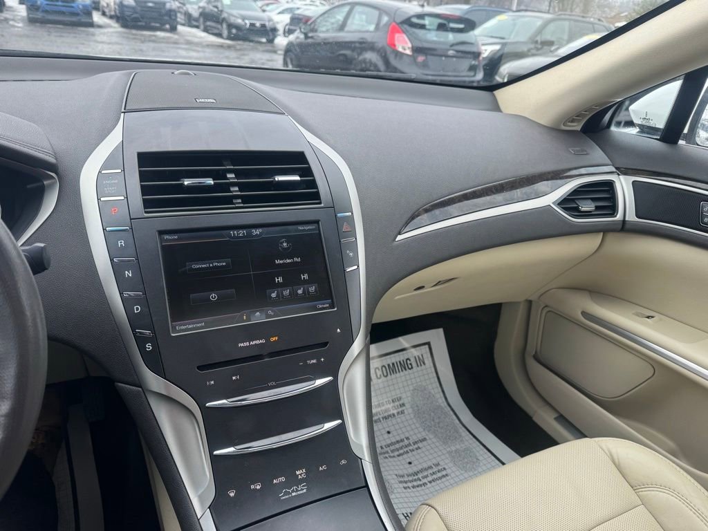 Used 2014 Lincoln MKZ w/ Equipment Group 102A Reserve image 44