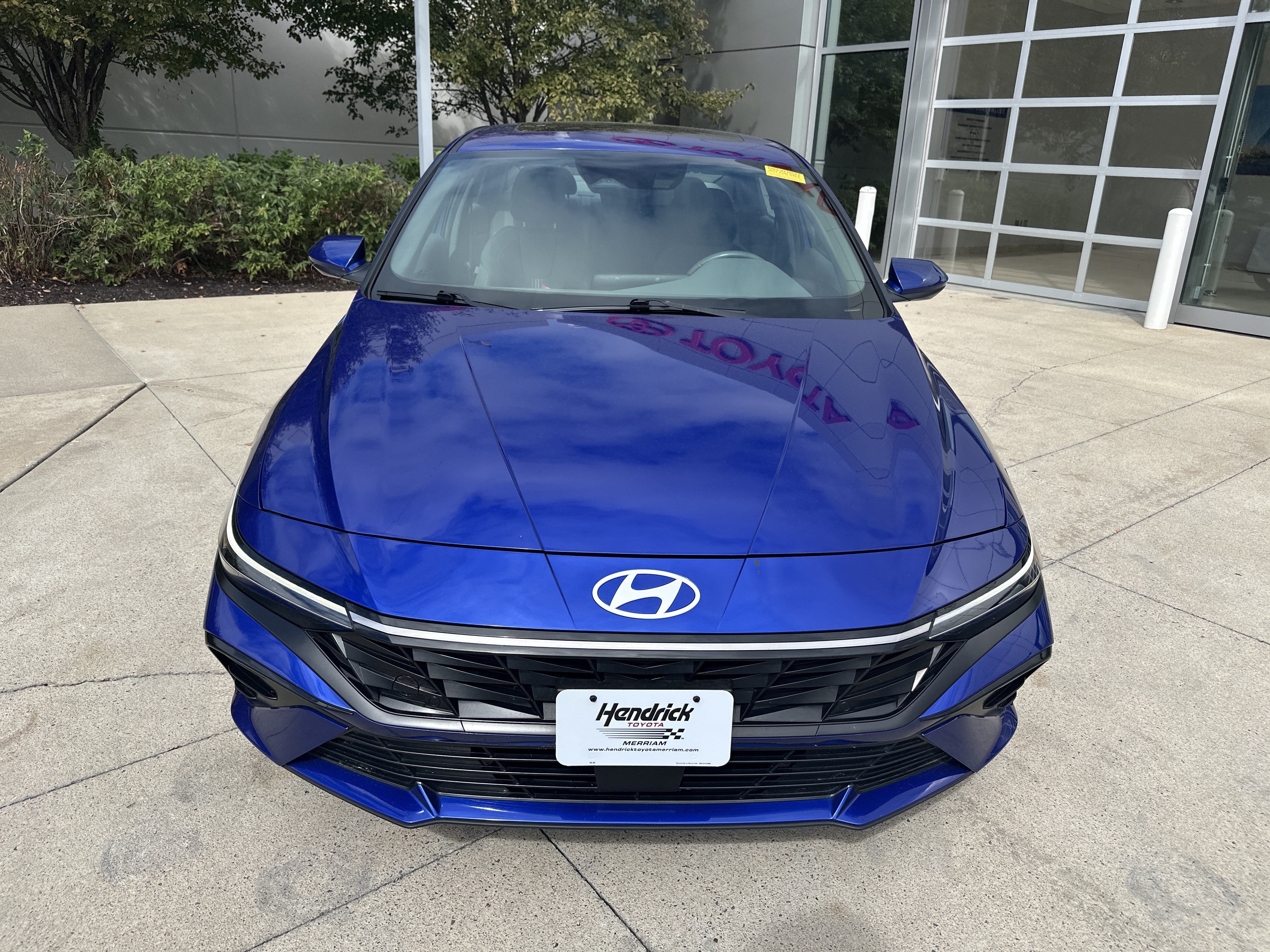 Used 2025 Hyundai Elantra SEL FWD image 5