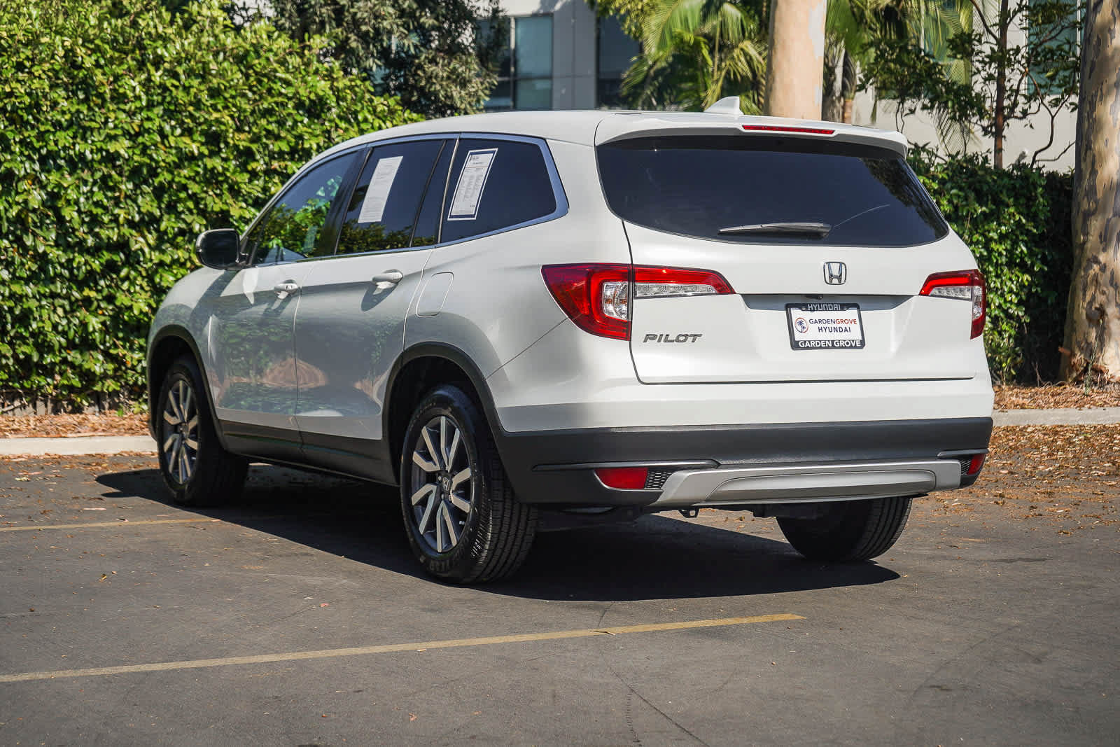 Used 2020 Honda Pilot EX image 4