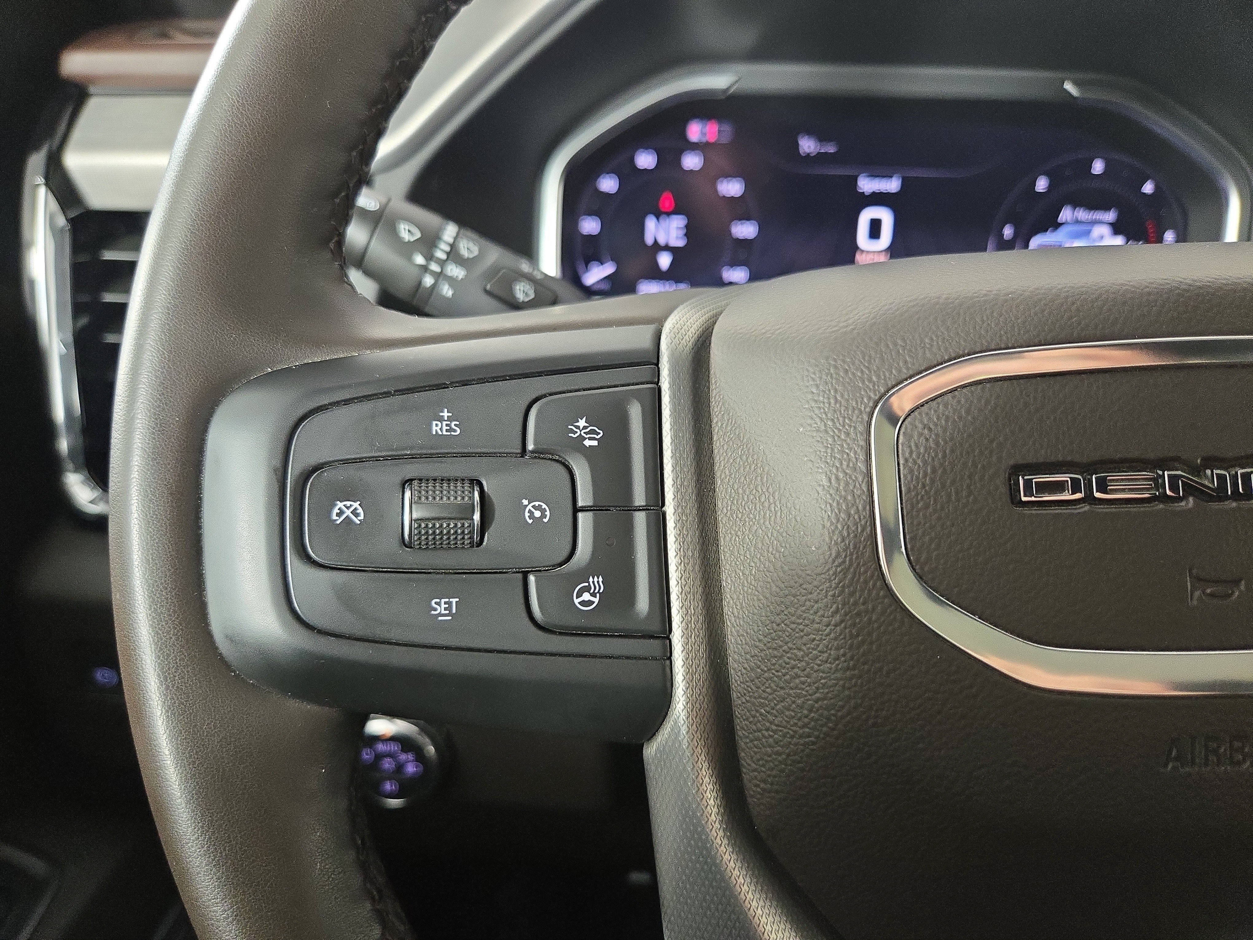 Certified 2024 GMC Sierra 2500 Denali w/ Denali Reserve Package AWD/4WD image 15