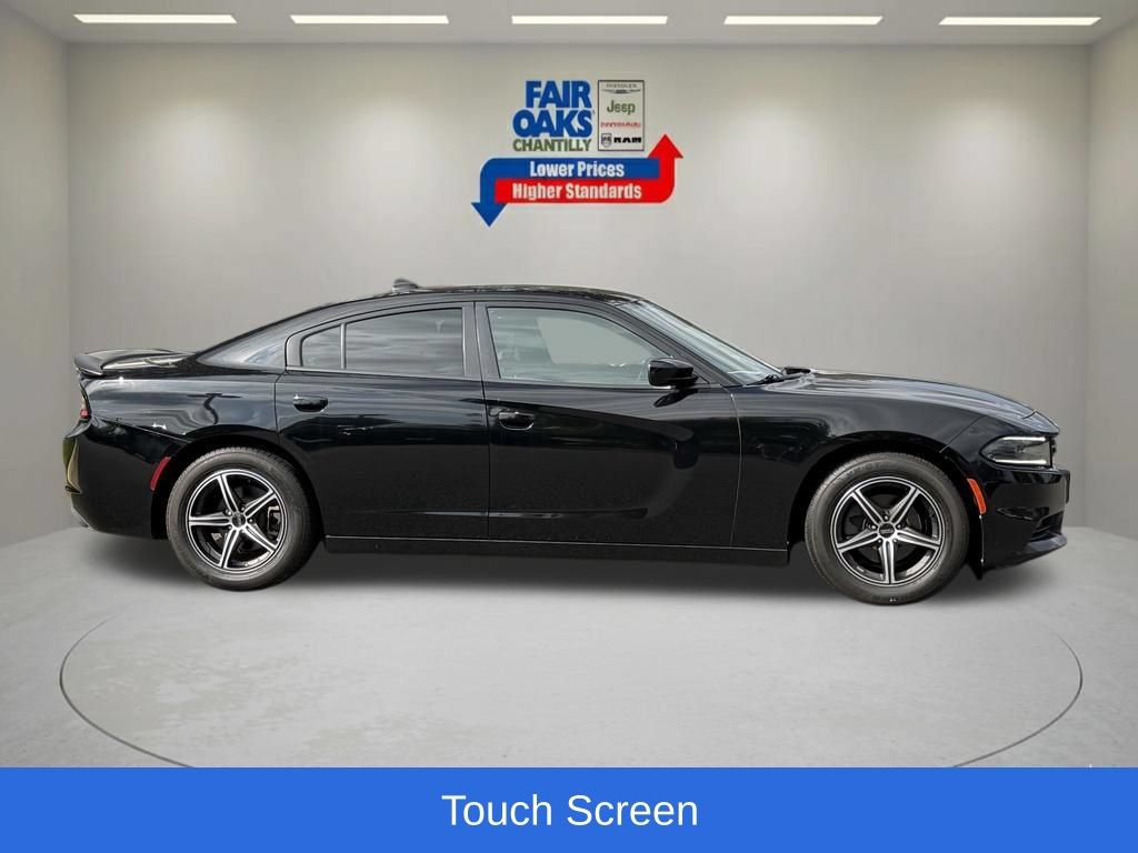 Used 2016 Dodge Charger SXT w/ Blacktop Package RWD image 6