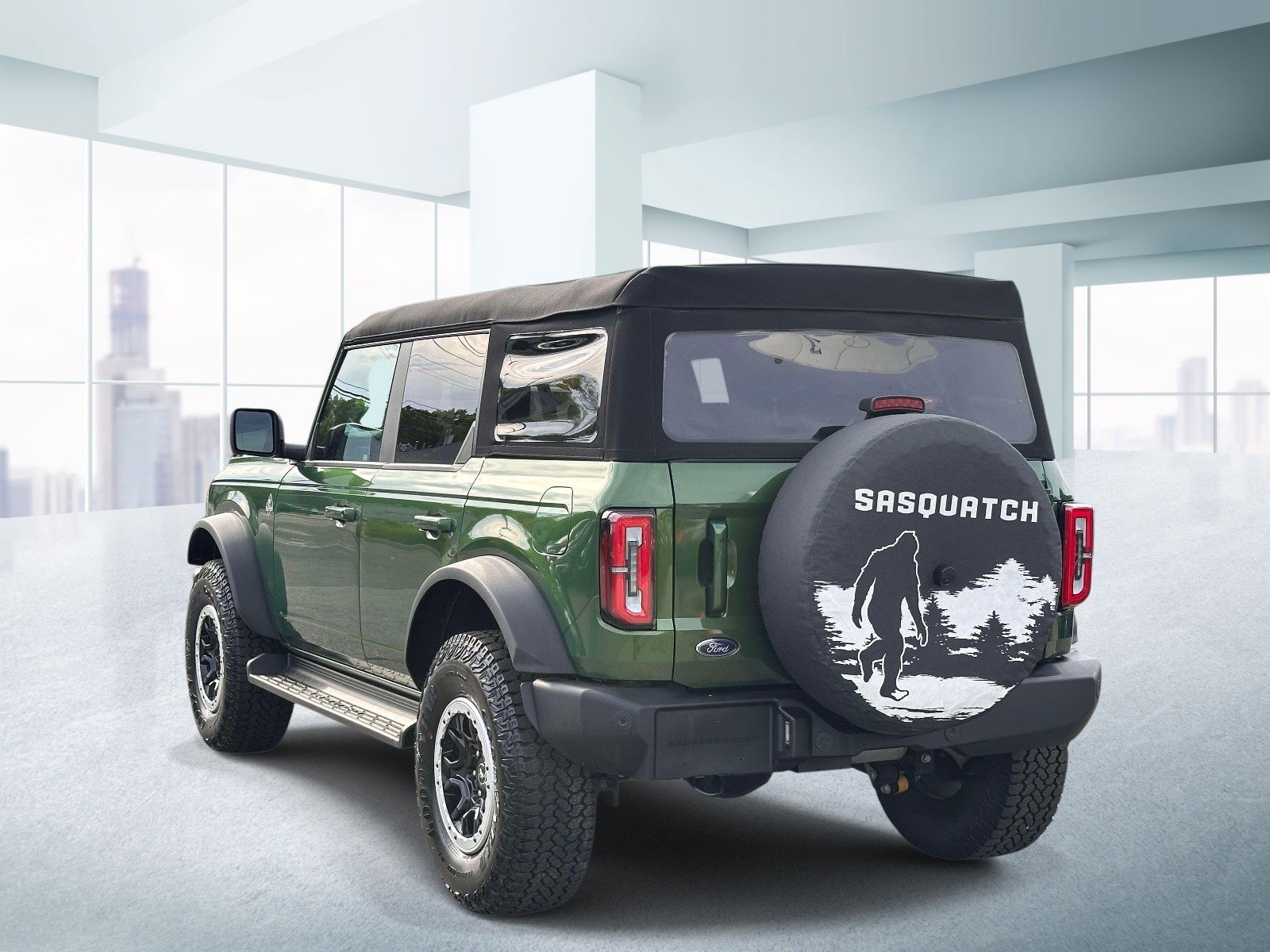 Used 2025 Ford Bronco Outer Banks w/ Sasquatch Package AWD/4WD image 3
