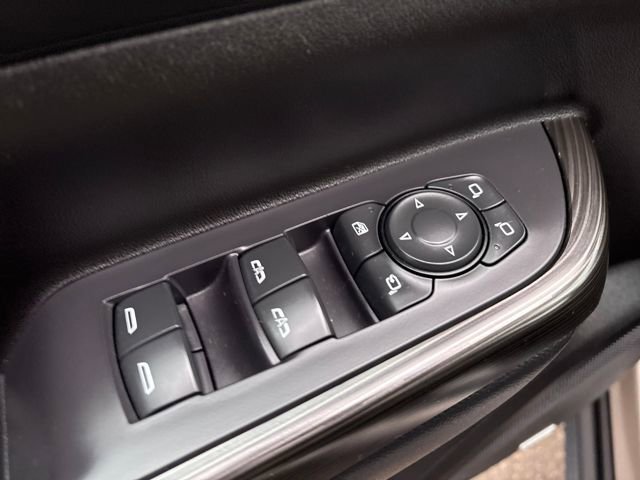 Used 2022 GMC Acadia SLT w/ Technology Package image 13