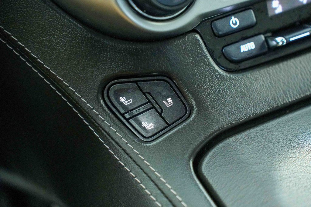 Used 2019 Chevrolet Suburban Premier image 36