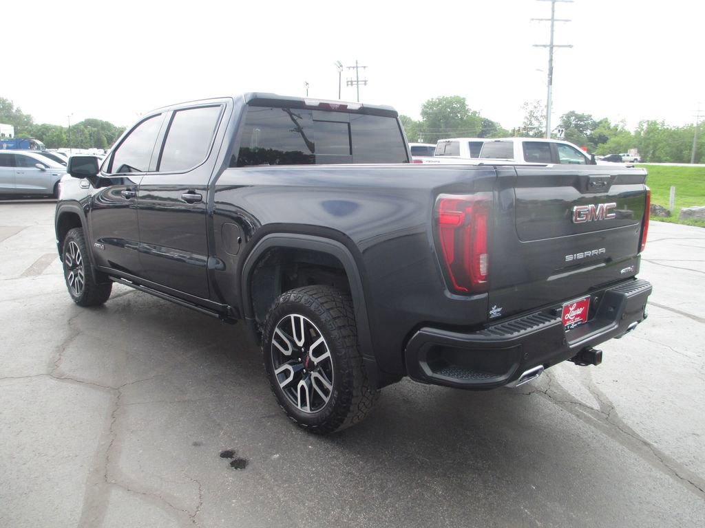 Used 2023 GMC Sierra 1500 AT4 w/ AT4 Premium Package AWD/4WD image 10