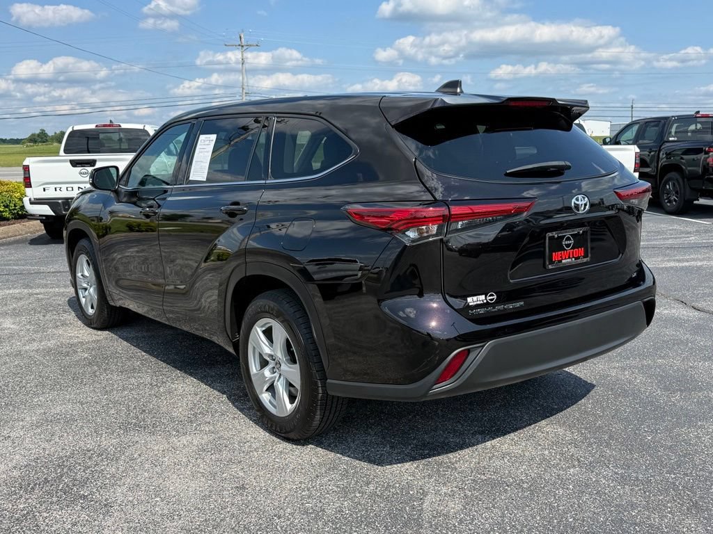 Used 2022 Toyota Highlander LE FWD image 50