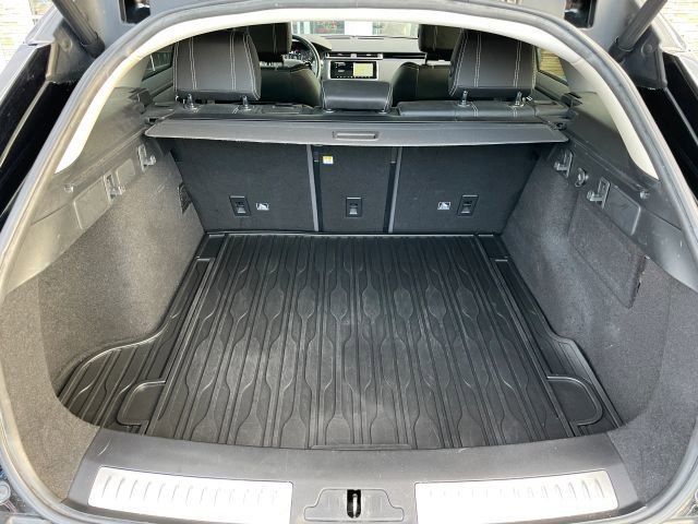 Used 2019 Land Rover Range Rover Velar S image 40