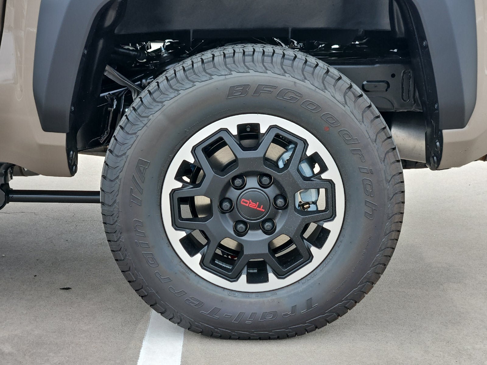 New 2026 Toyota Tacoma TRD Off-Road AWD/4WD image 31